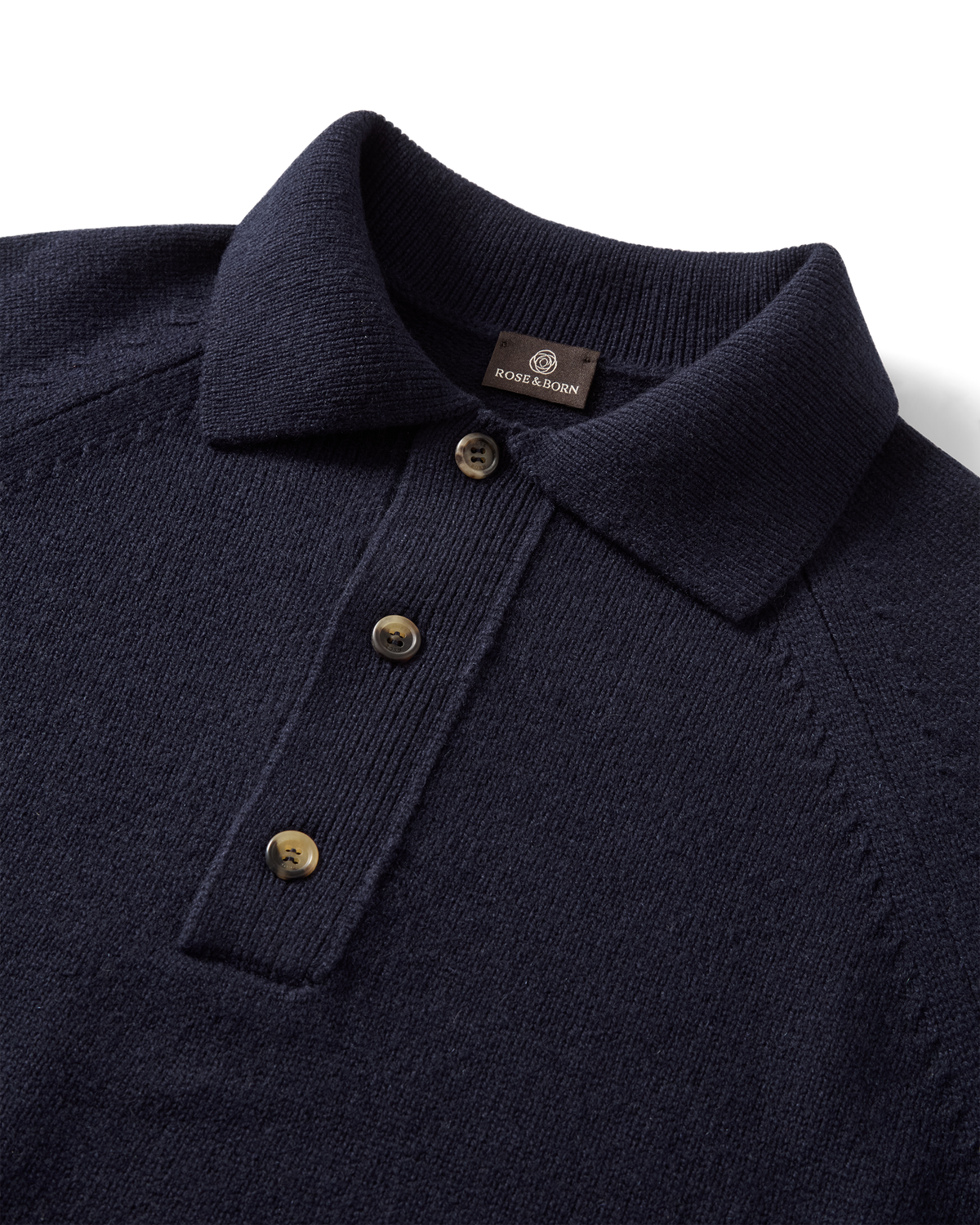 Chunky Cashmere Polo Navy, polo collar and horn buttons