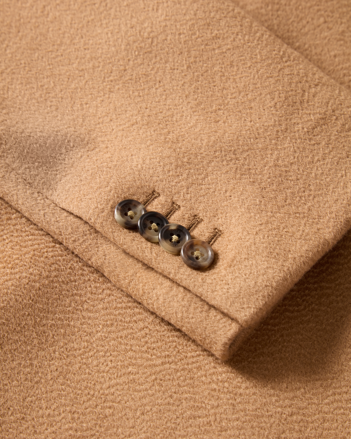 Double Breasted Cashmere Coat Camel, cuff with four horn buttons