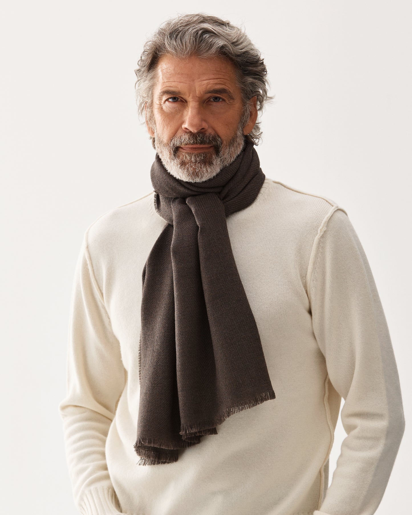 Twill Virgin Wool Scarf Brown