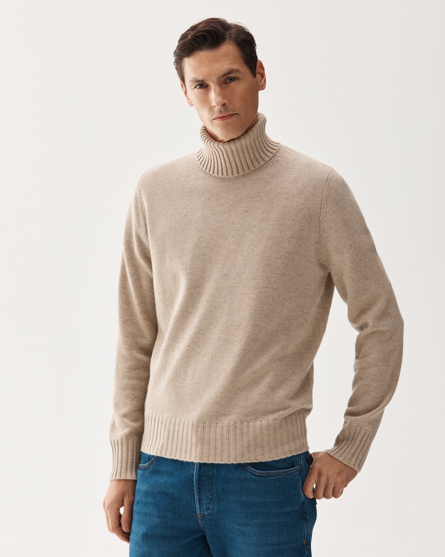 7 Gauge Turtleneck Cashmere Sweater Sand