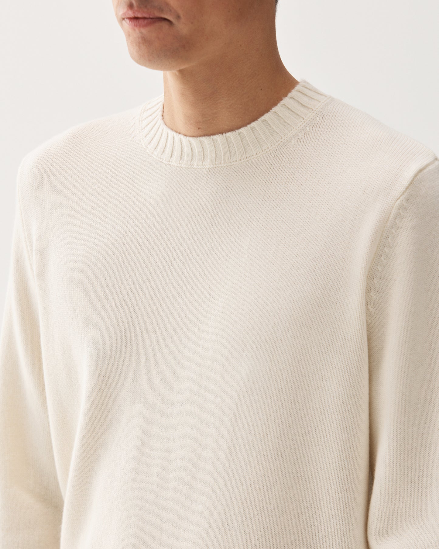 7 Gauge Crewneck Cashmere Sweater White