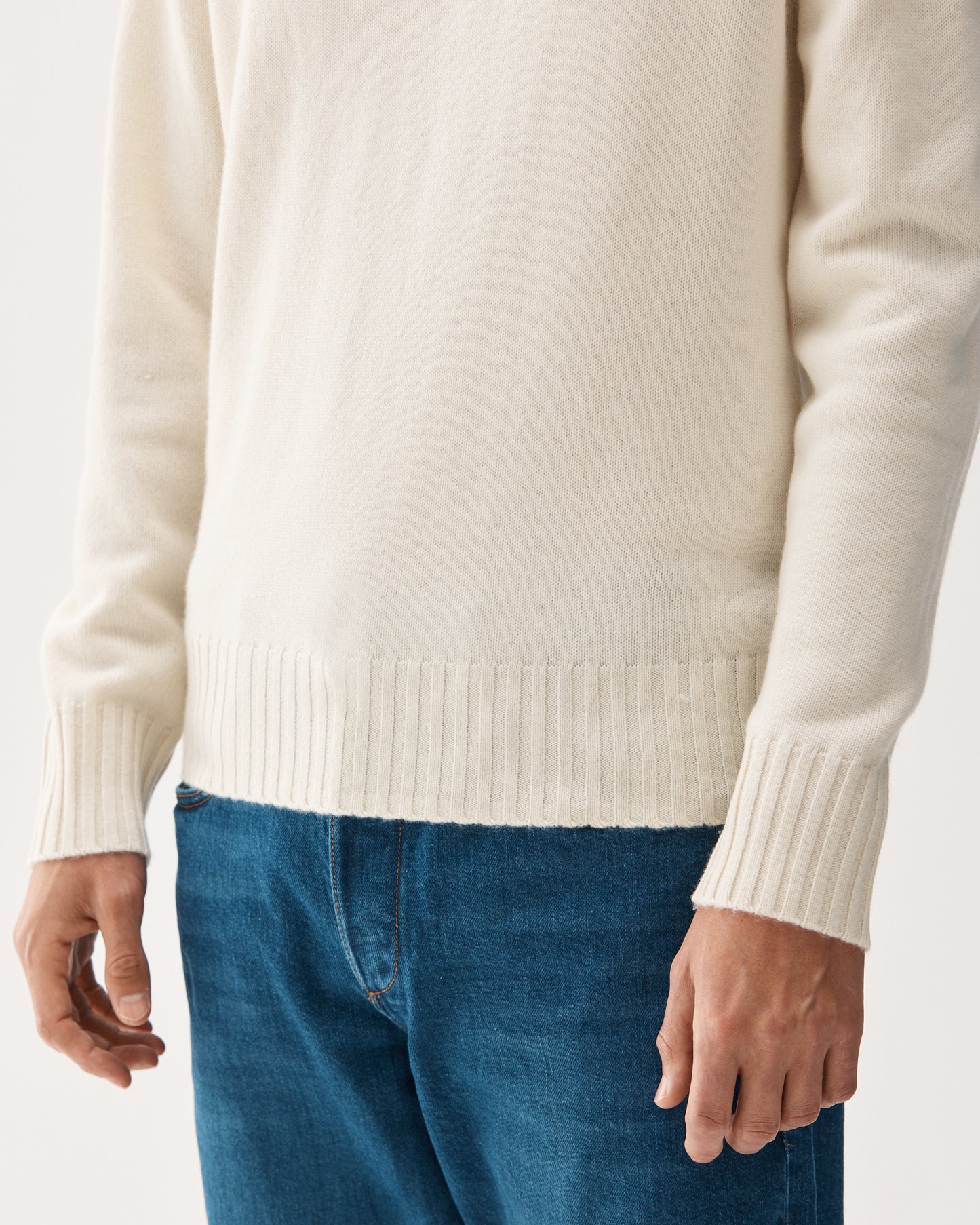 7 Gauge Crewneck Cashmere Sweater White