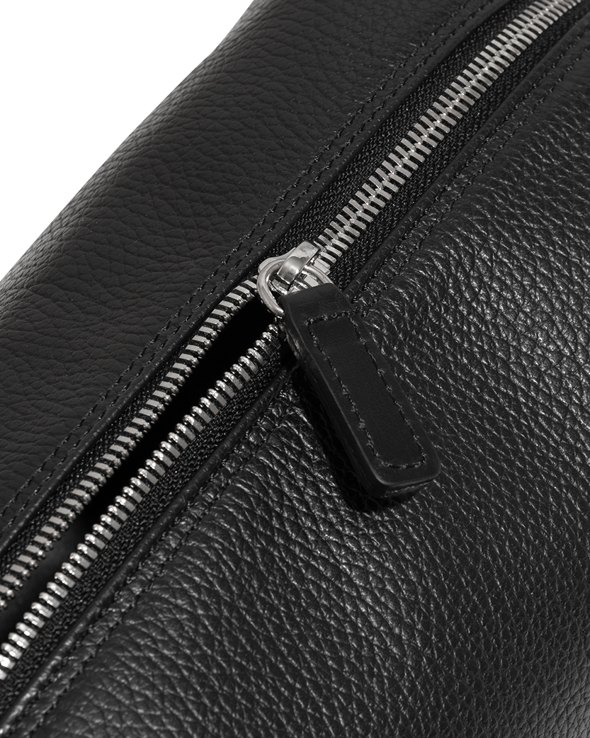 Wash Bag Black Calf Leather Single Compartment